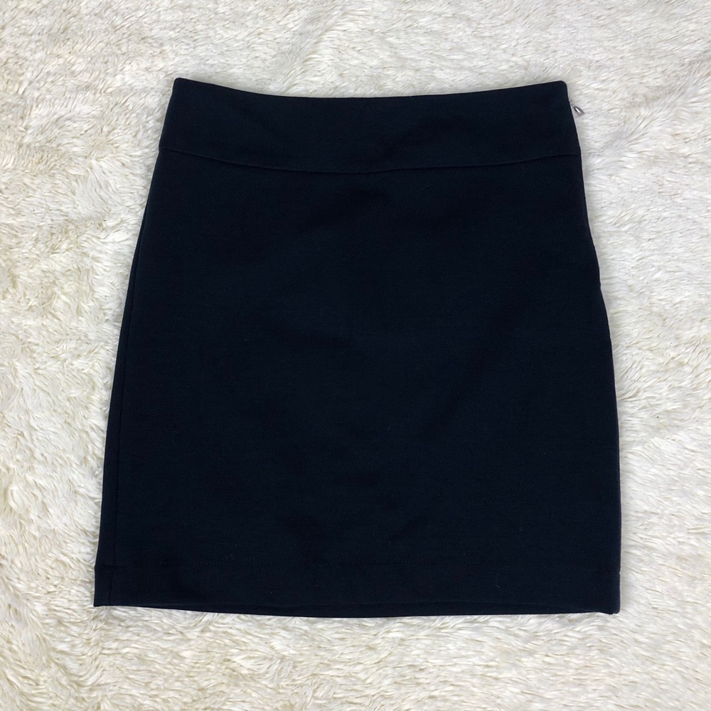 Banana Republic Navy Skirt w/side Zipper Size 0